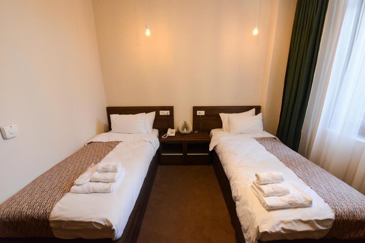 Hotel Cara 28 Szkopje Kültér fotó