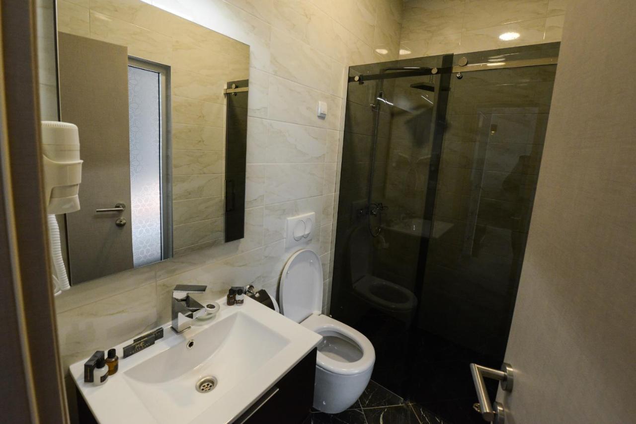 Hotel Cara 28 Szkopje Kültér fotó