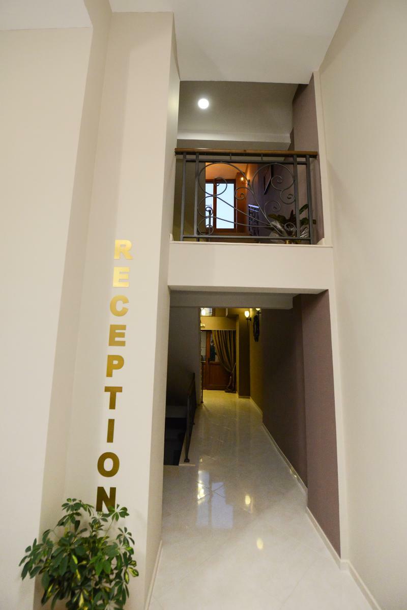 Hotel Cara 28 Szkopje Kültér fotó